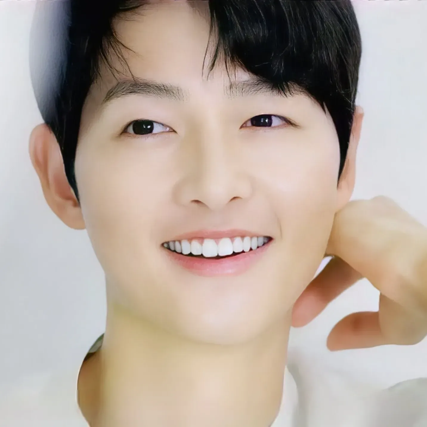 A moment captured by a fan of Song Joongki