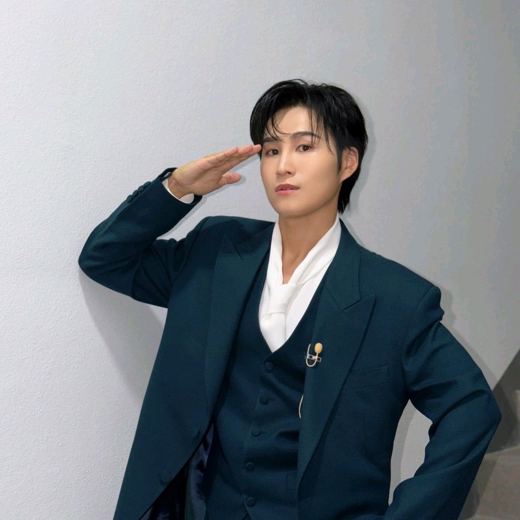 粉丝拍下的金熙栽瞬间