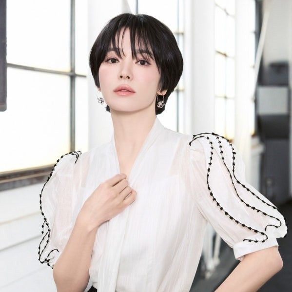 Behind-the-scenes cut of Song Hyekyo