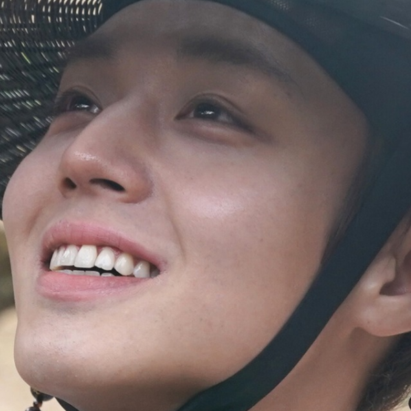 A moment captured by a fan of Park Jihoon