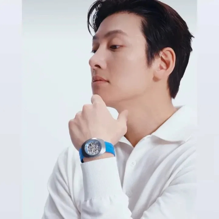 Behind-the-scenes cut of Ji Changwook