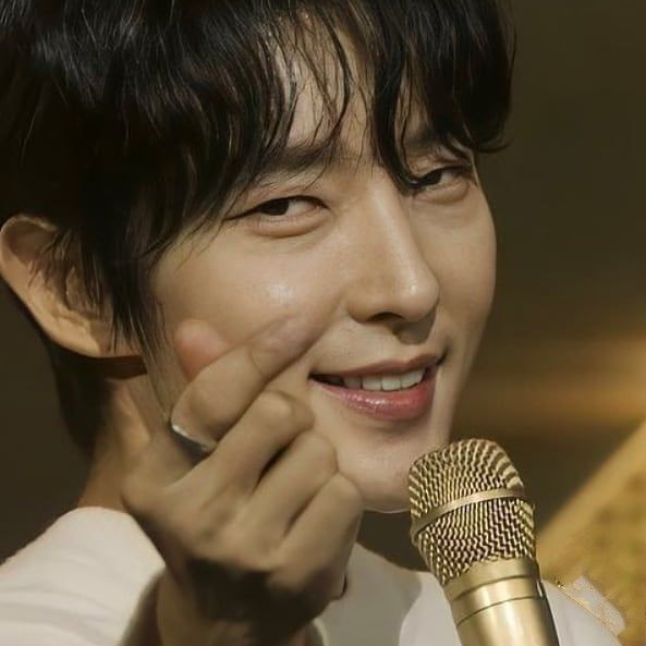 이준기 최근 활동샷