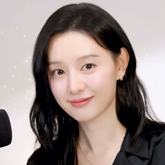 Behind-the-scenes cut of Kim Jiwon