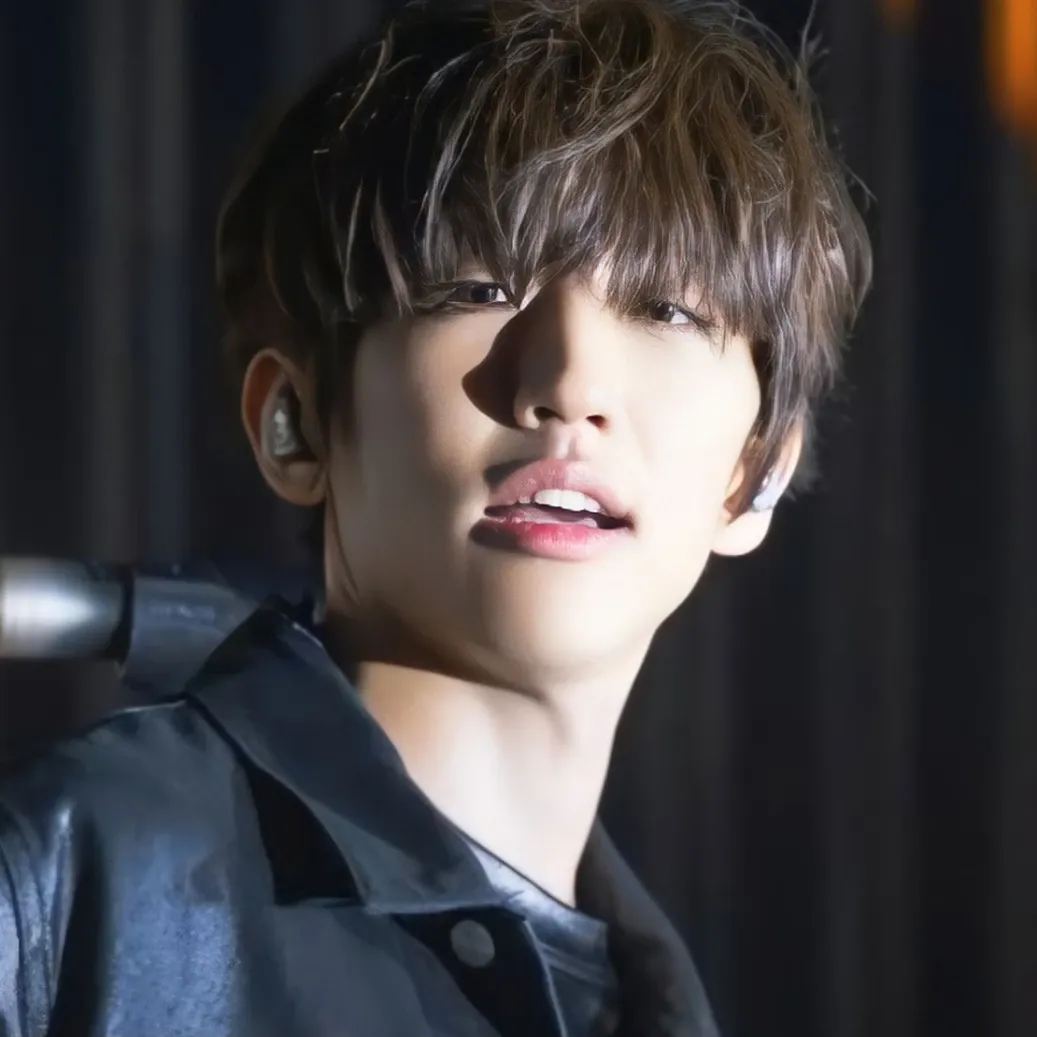 Behind-the-scenes cut of Lee Seungyoon
