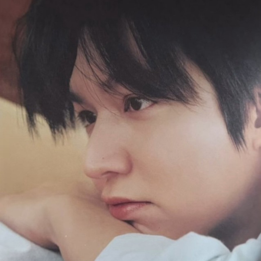 Behind-the-scenes cut of Lee Minho