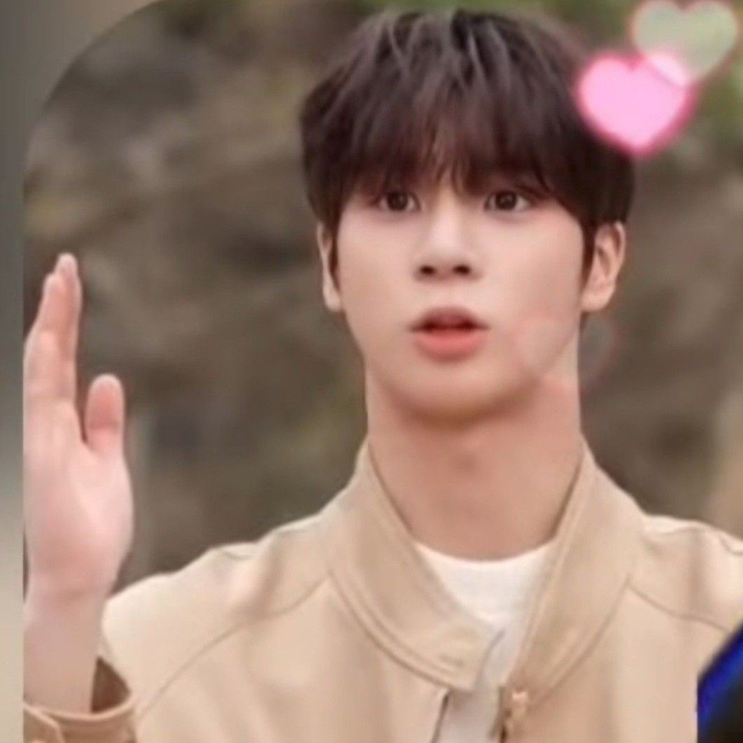 Foto terbaru dari Jeong Dongwon