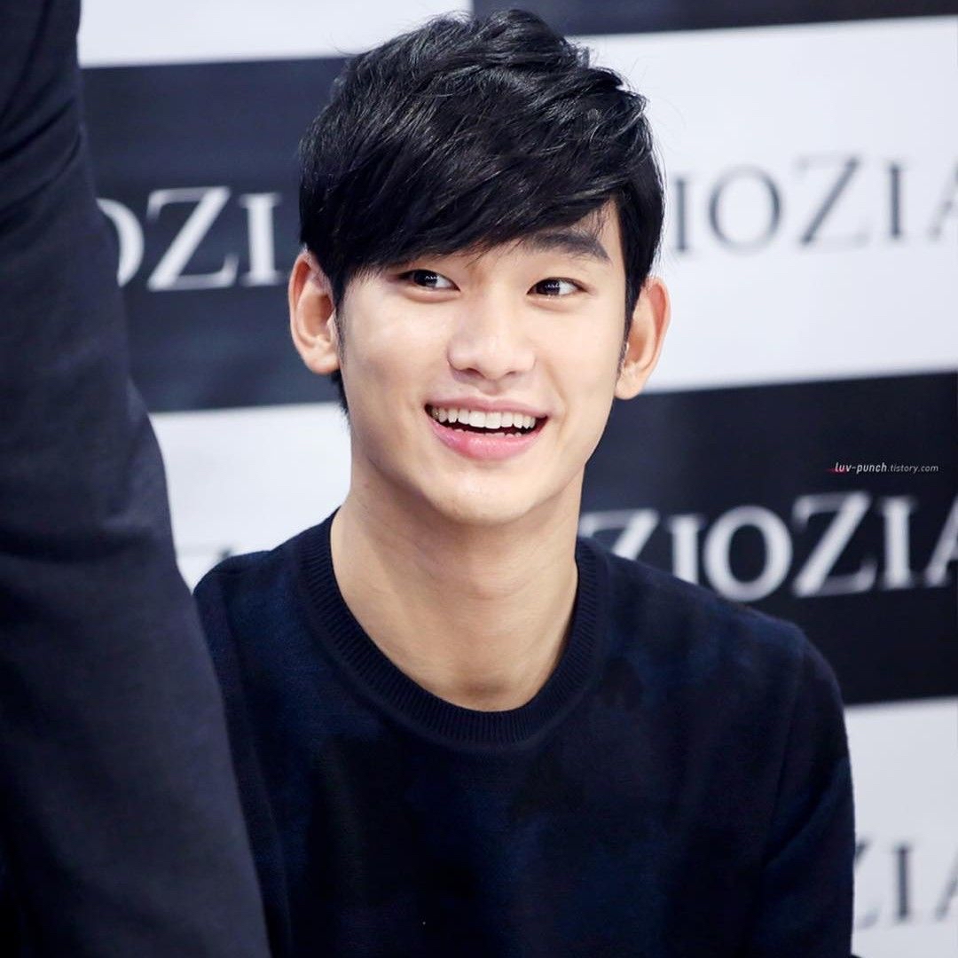 キム・スヒョンの最近の活動ショット