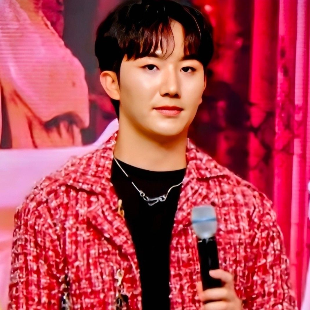 Latest photo of Nam Seungmin