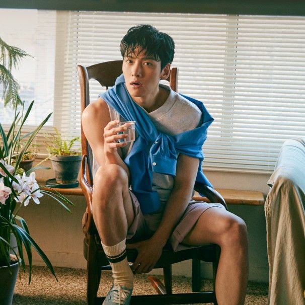 チ・チャンウクの最近の活動ショット