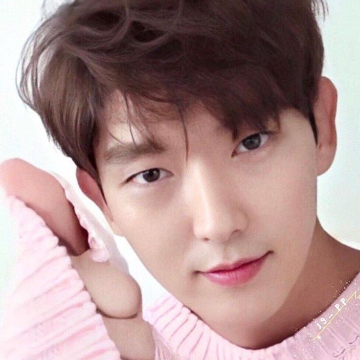 Latest photo of Lee Joongi