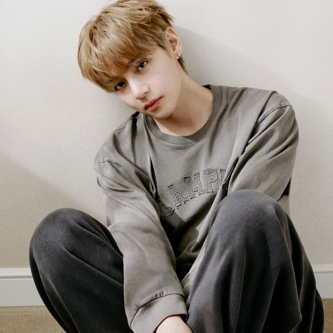 Recent activity shot of Kim Taehyung (V)