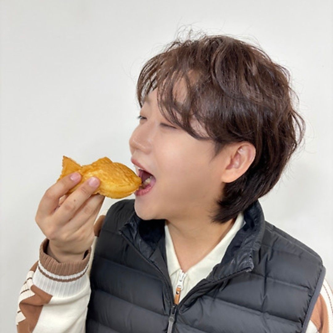 A moment captured by a fan of Min Soohyun