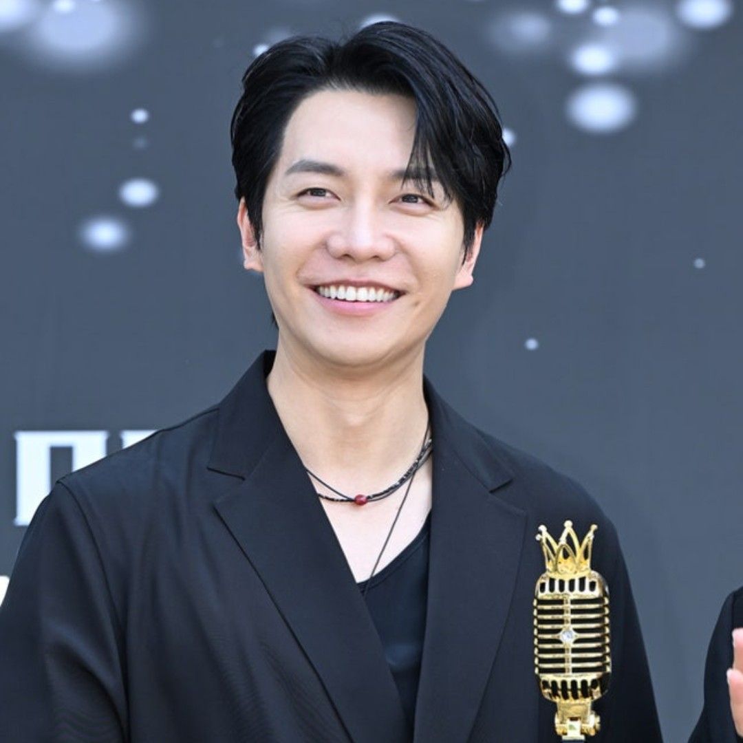 Recent activity shot of Lee Seunggi