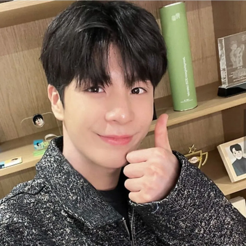 郑东元的最新照片