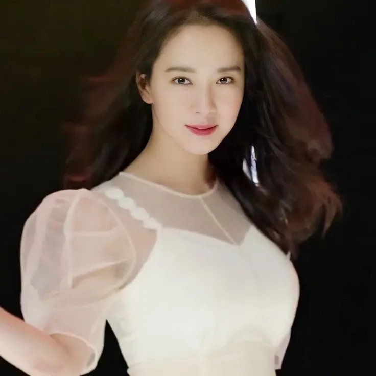 Momen yang diabadikan oleh penggemar Song Jihyo