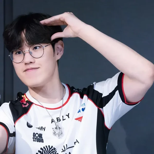 Popular profile image of Oner selected by vote