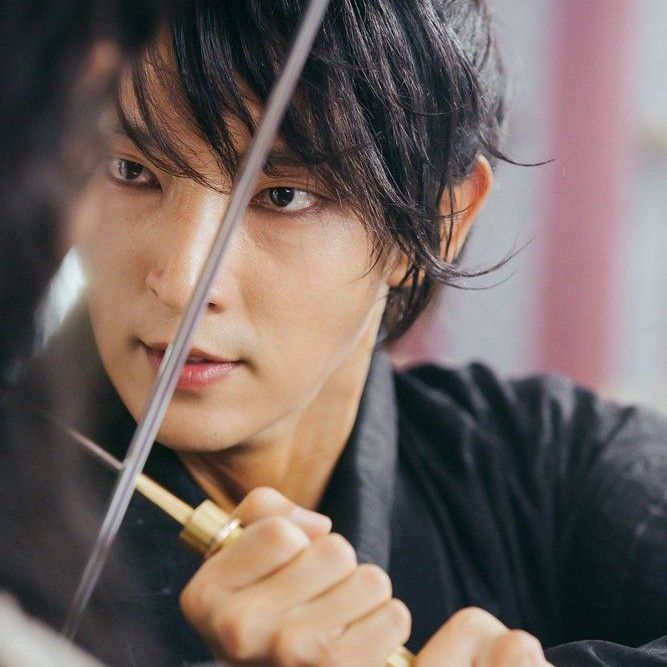 A moment captured by a fan of Lee Joongi