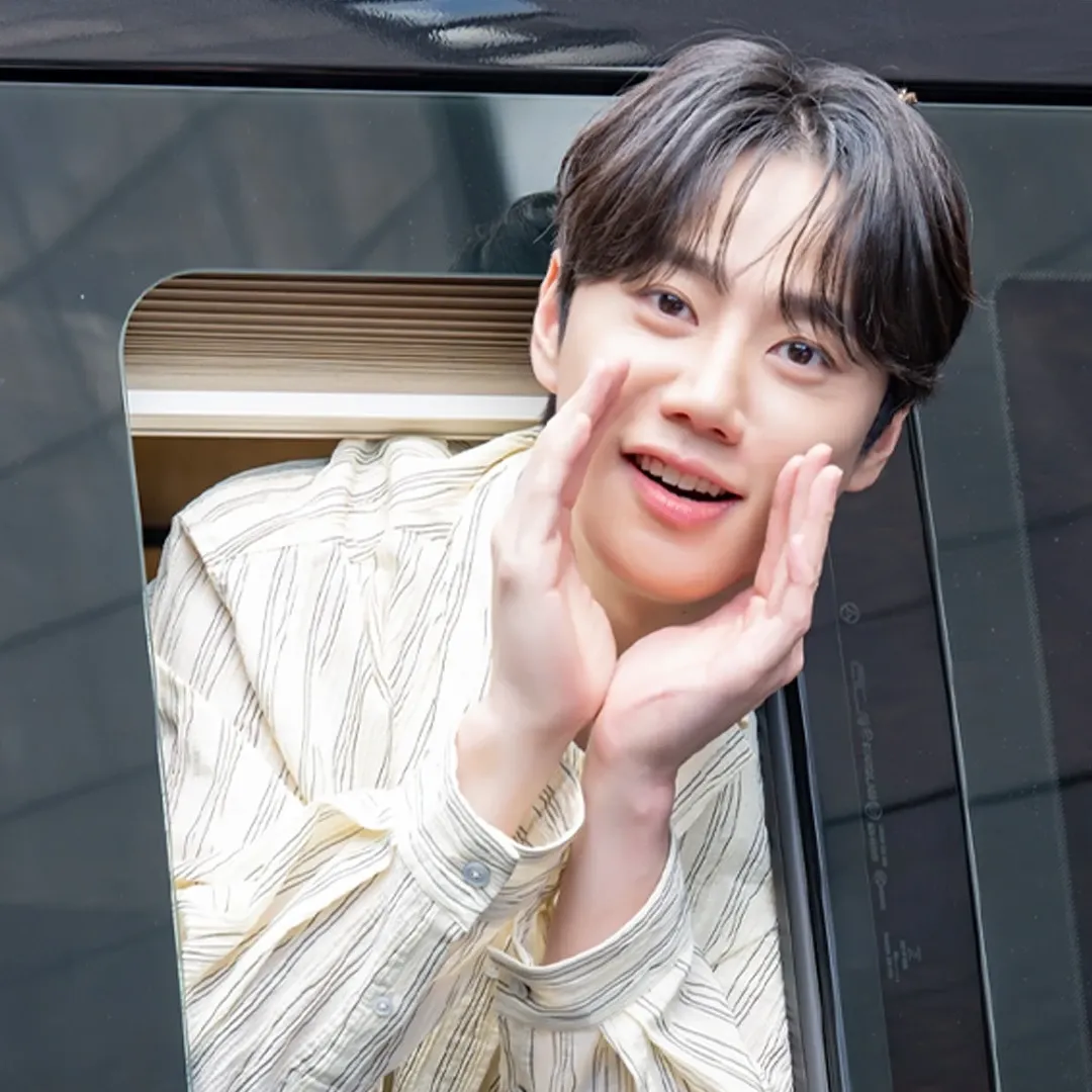 Recent activity shot of Lee Junyoung