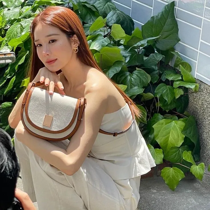 Recent activity shot of Yoo Inna