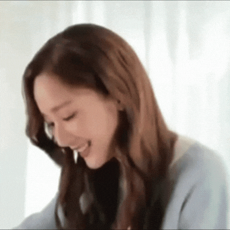 Behind-the-scenes cut of Park Minyoung