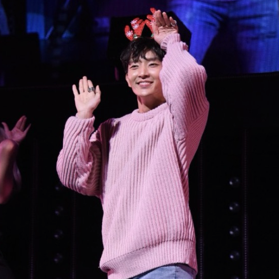 Latest photo of Lee Joongi