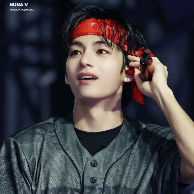 Recent activity shot of Kim Taehyung (V)