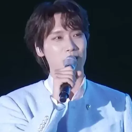 Behind-the-scenes cut of Choi Woojin