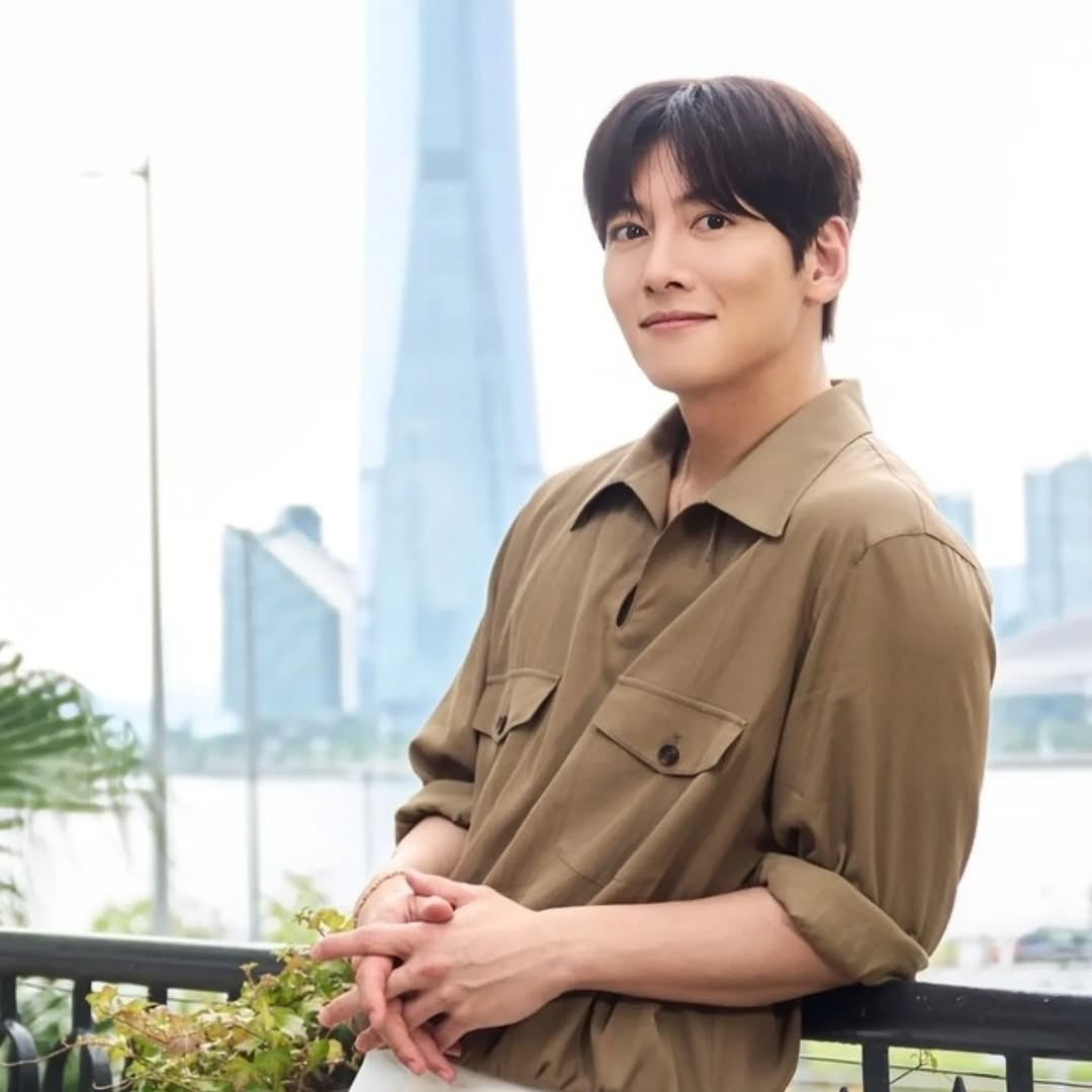 Latest photo of Ji Changwook