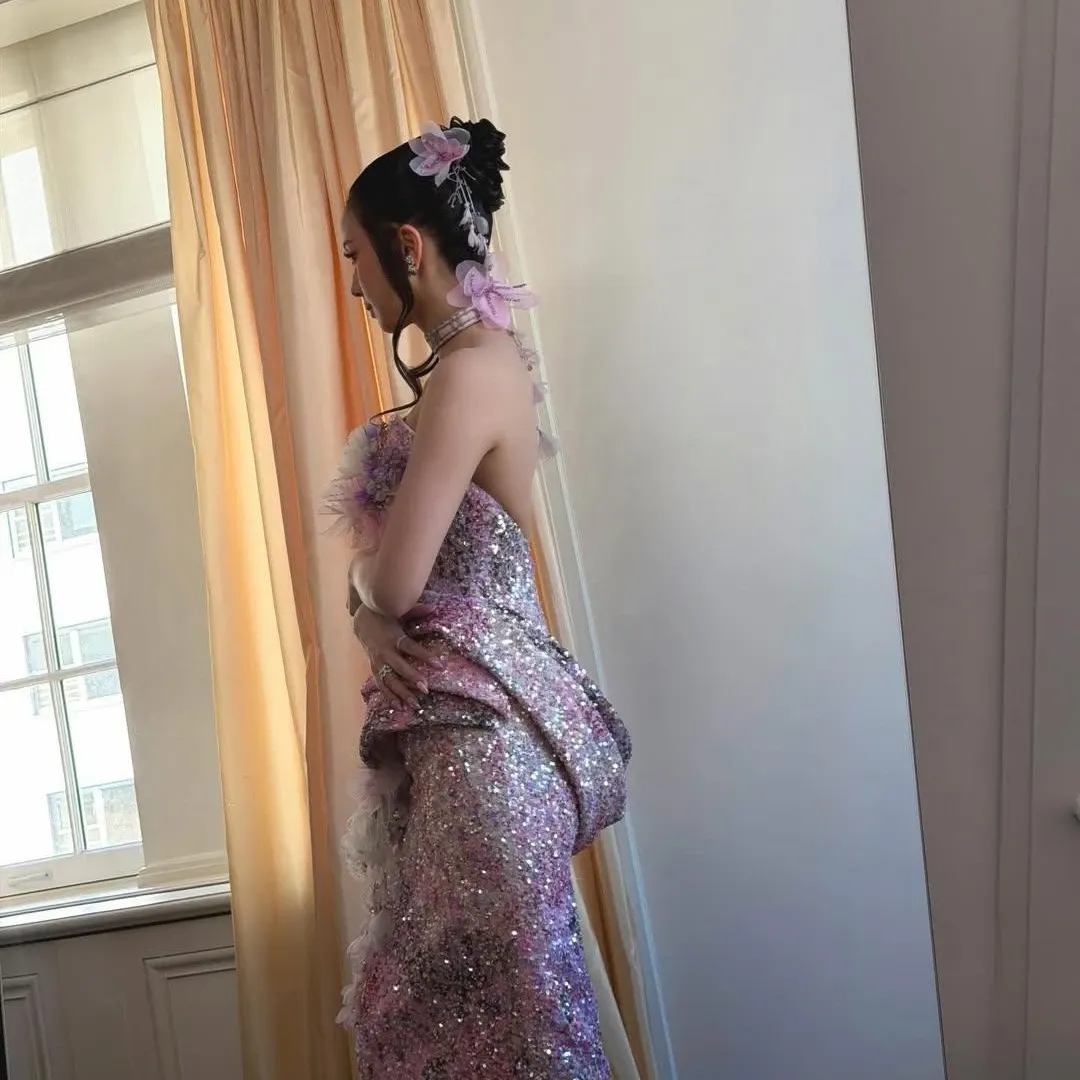 Behind-the-scenes cut of Jisoo (1995)