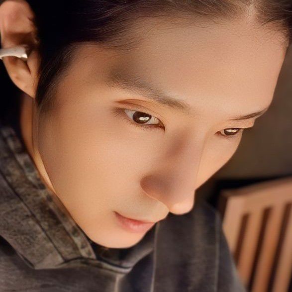 Recent activity shot of Lee Joongi