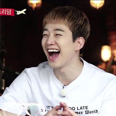 イ・ジュノのビハインドカット