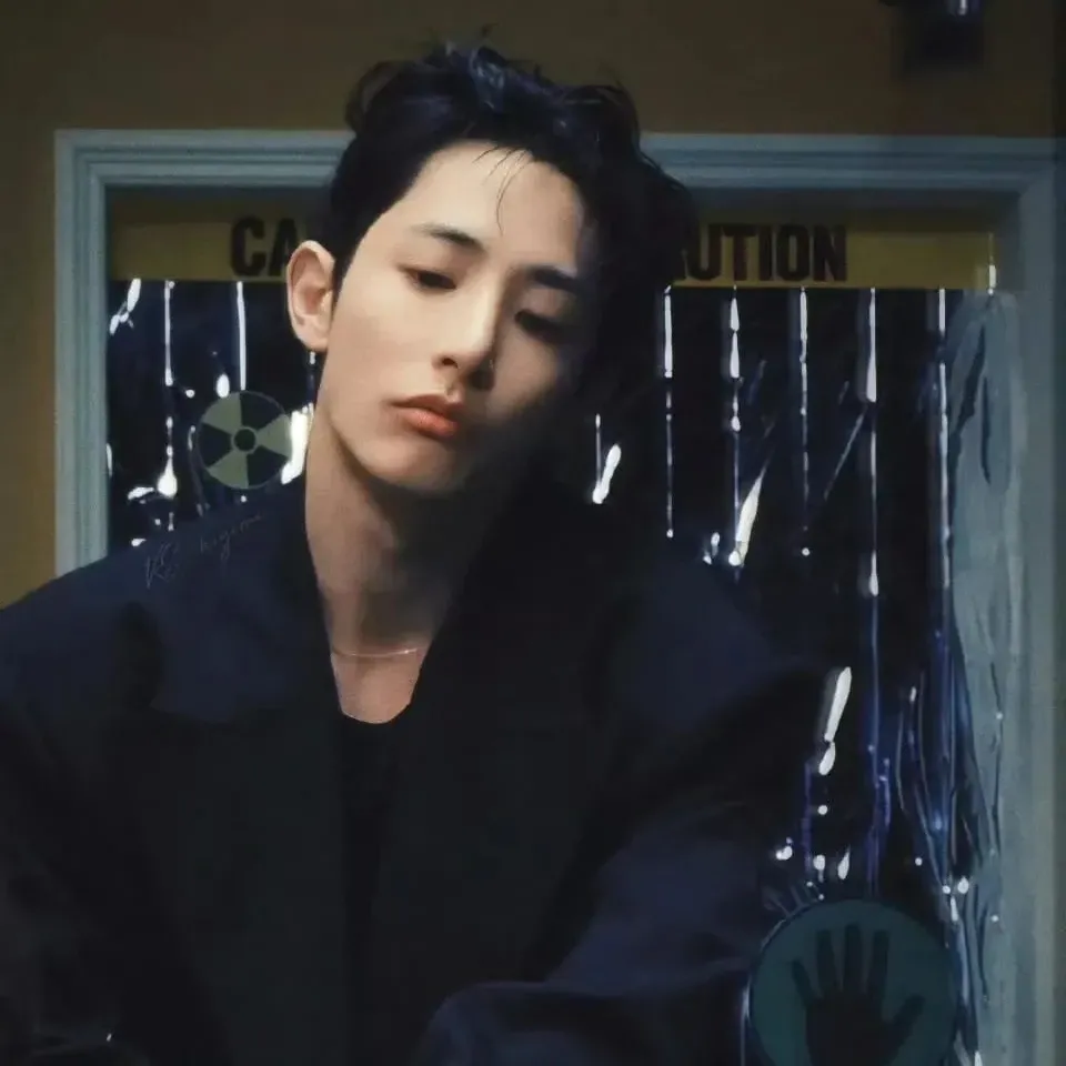 A moment captured by a fan of Lee Soohyuk