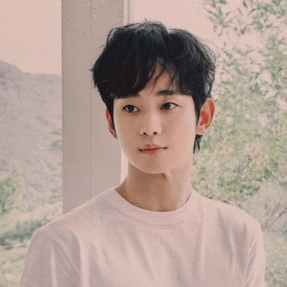 Foto terbaru dari Kim Soohyun