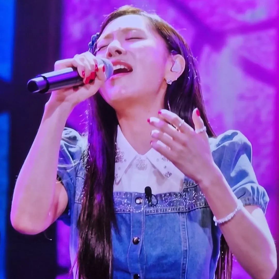 Recent activity shot of Huh Chanmi
