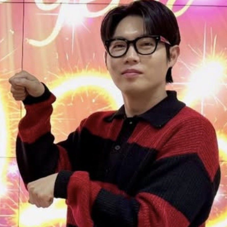 A moment captured by a fan of Son Taejin