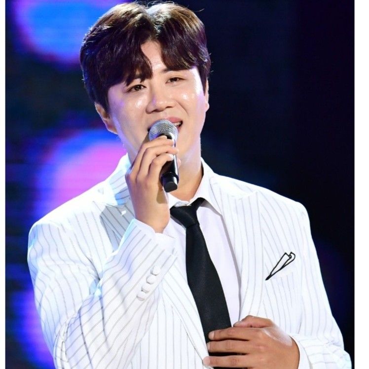 チン・ヘソンの最近の活動ショット