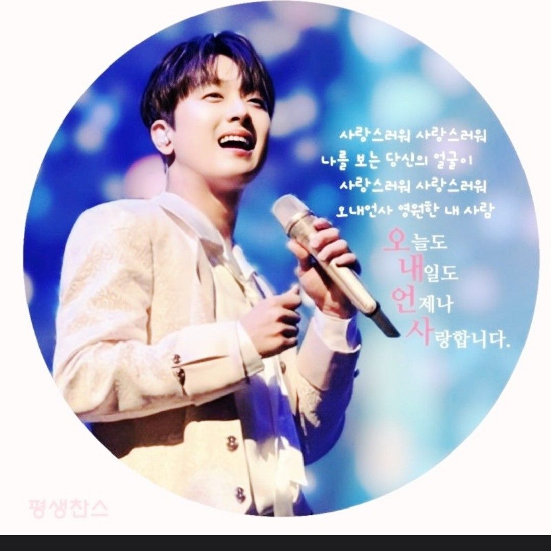 粉丝拍下的李灿元瞬间