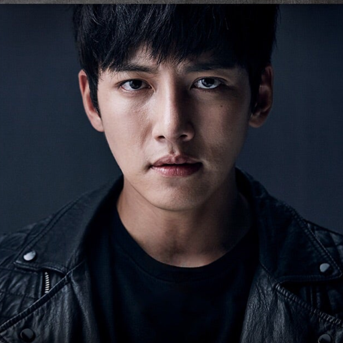 粉丝拍下的池昌旭瞬间