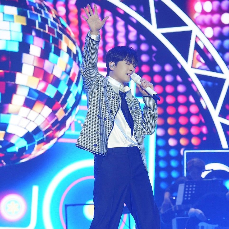 イ・チャンウォンのビハインドカット