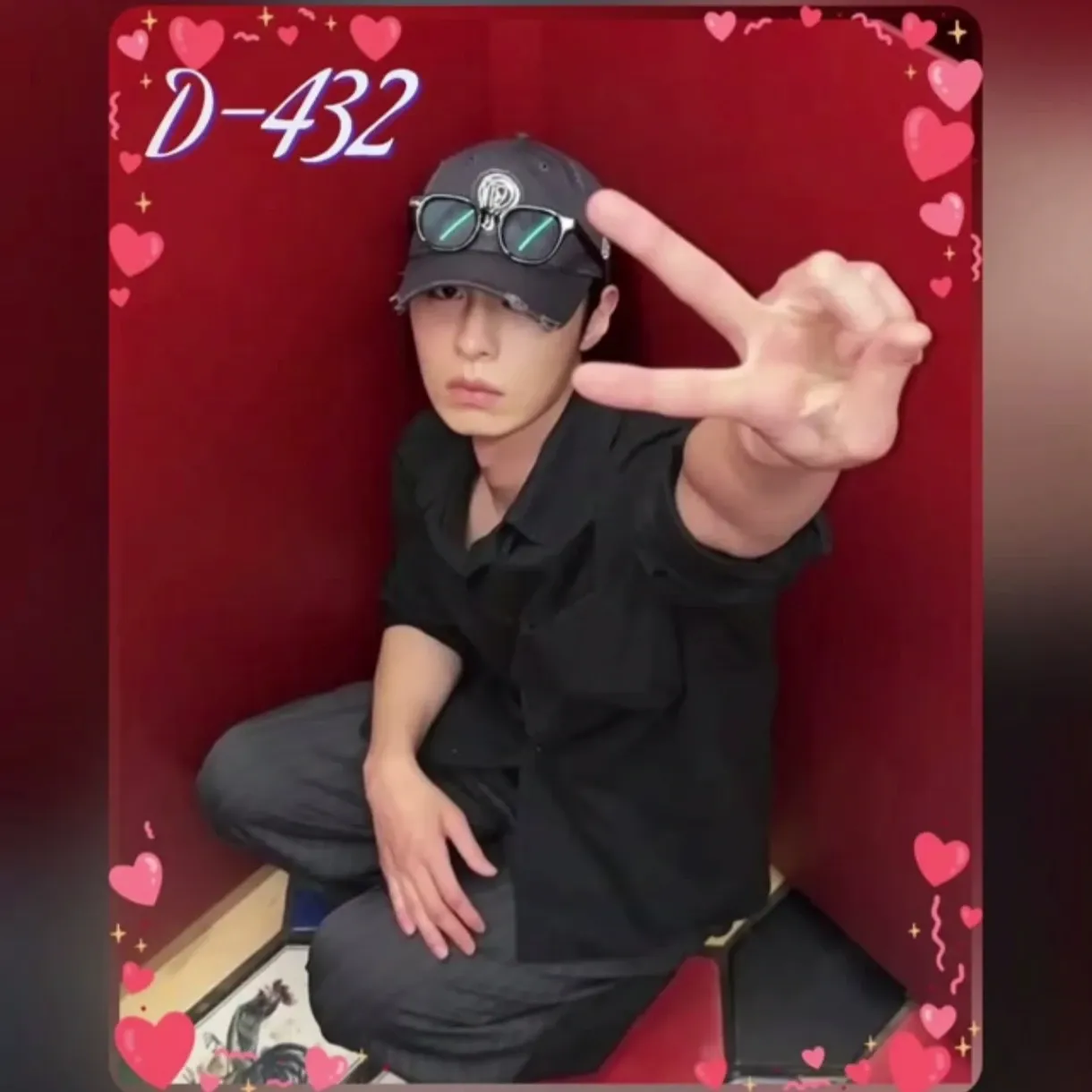 Behind-the-scenes cut of Lee Jaewook