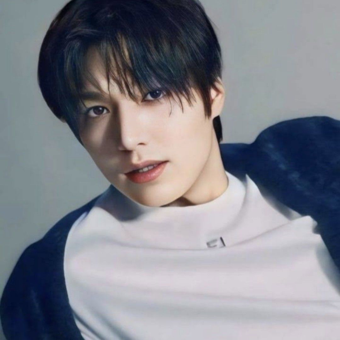 粉丝拍下的李敏镐瞬间