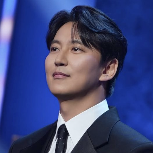Behind-the-scenes cut of Kim Namgil