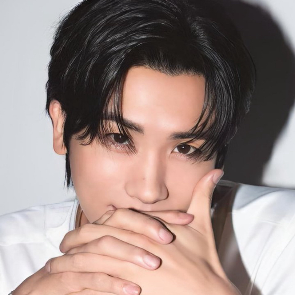 Latest photo of Park Hyungsik