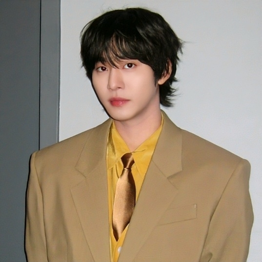 粉絲拍下的安孝燮瞬間