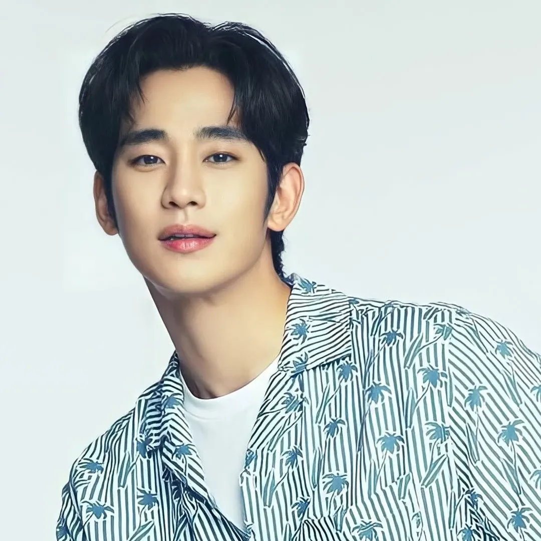 Recent activity shot of Kim Soohyun