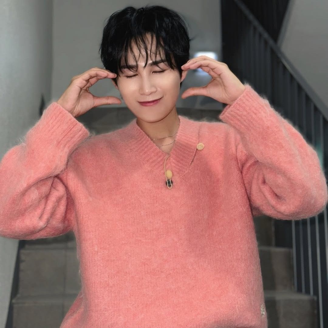 Behind-the-scenes cut of Kim Heejae