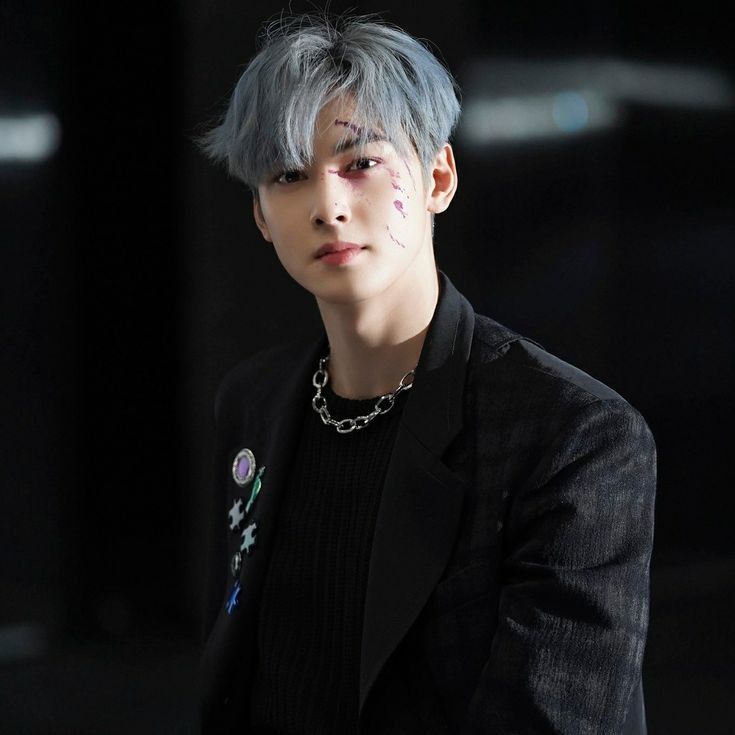 A moment captured by a fan of Cha Eunwoo