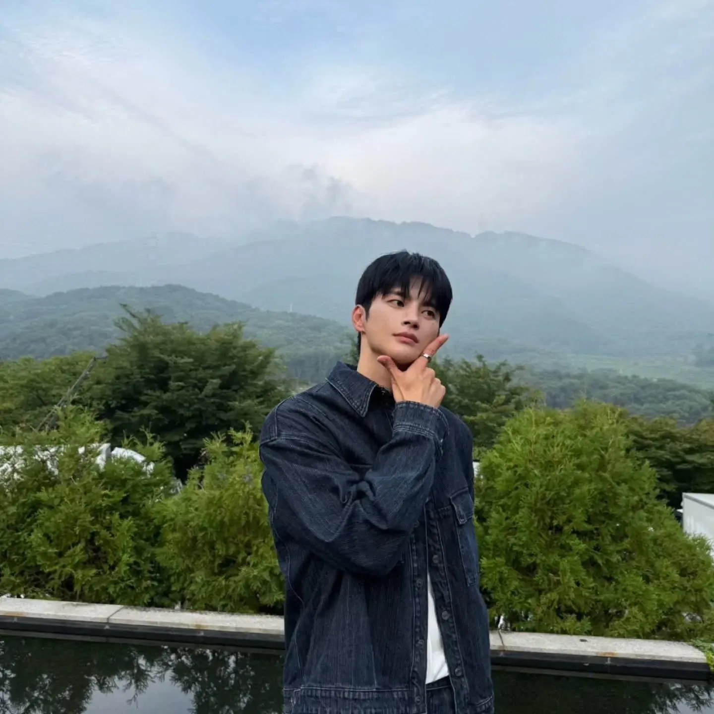Recent activity shot of Seo Inguk