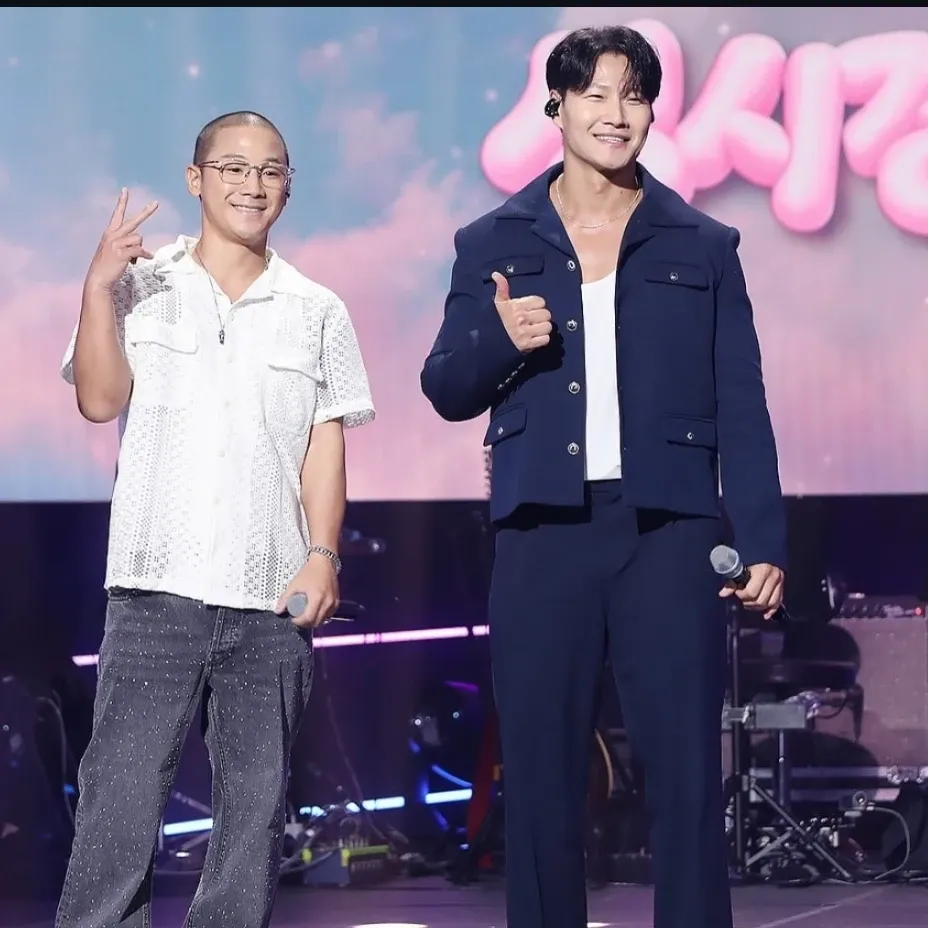 Behind-the-scenes cut of Kim Jongkook