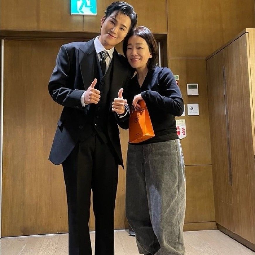 Momen yang diabadikan oleh penggemar Kim Heejae